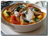 Kaeng Phed Ped Yang (Red Curry Roasted Duck)