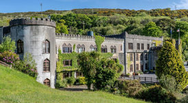 Banshee Point Hotel. Click on image to view larger size in a new window.